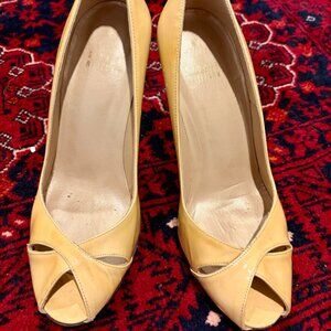 Patent Leather Peep Toe Pumps Stuart Weitzman 7.5 Tan